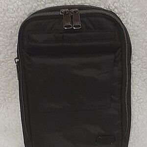 Lug Pitter Patter Crossbody (Shimmer Black)